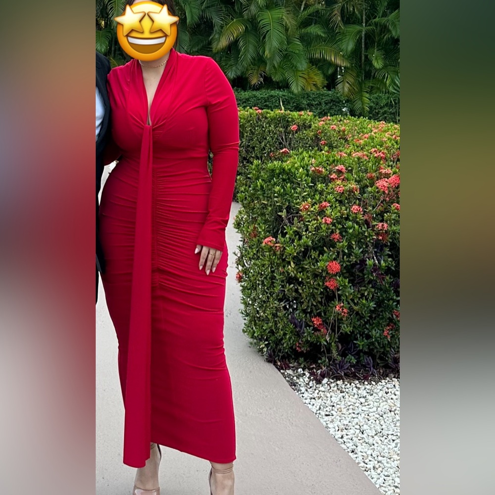 Red Dress Curvy Midi - Picture 2 of 2